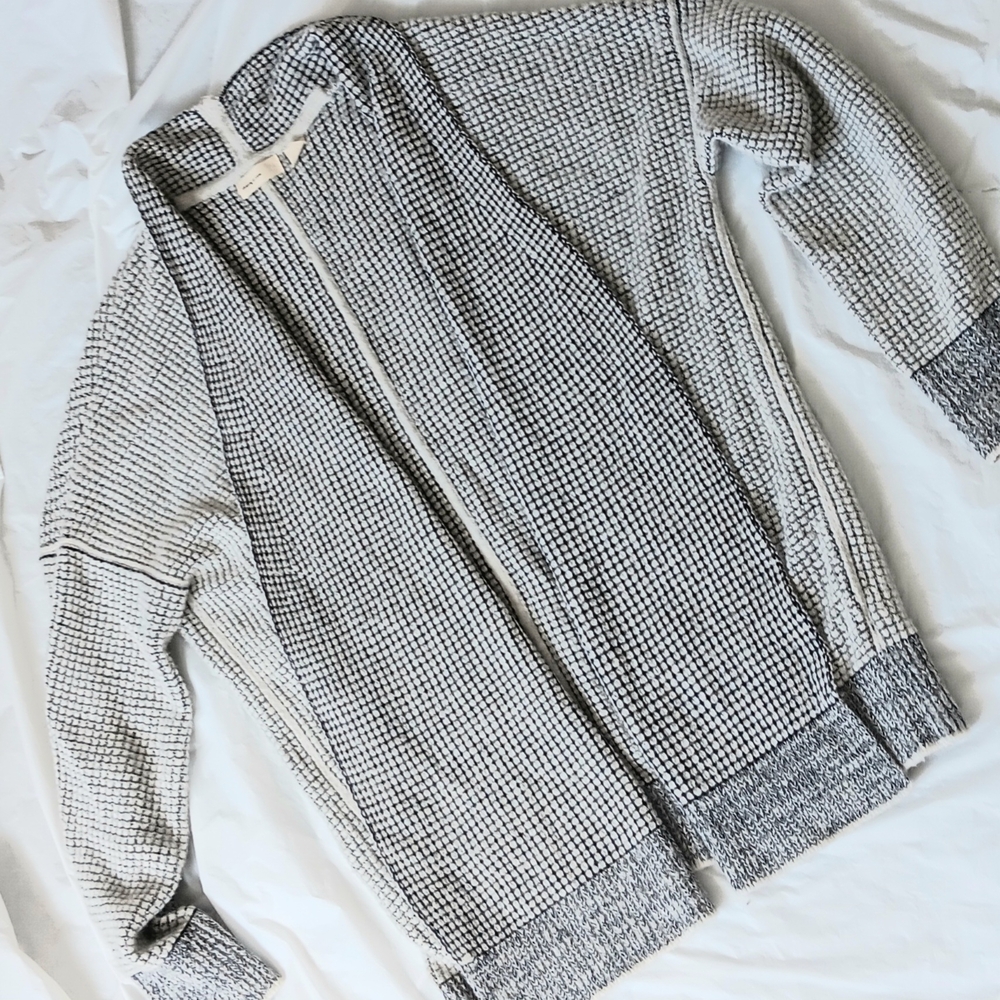 Soft Gray Women's Open Wool & Alpaca Blend Luxurious Long Cardigan, Sm. to Med.